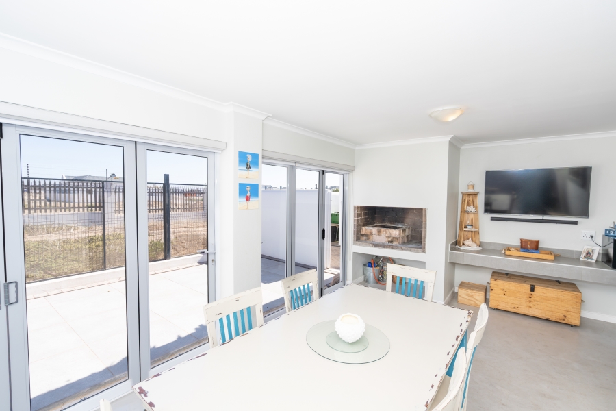 3 Bedroom Property for Sale in Laguna Hills Western Cape